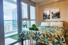 BGC Uptown Parksuites w/Balcony and Stunning City View